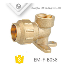 EM-F-B058 Brass Spain Pex Fitting with Drop Ear 90 Elbow compression pipe